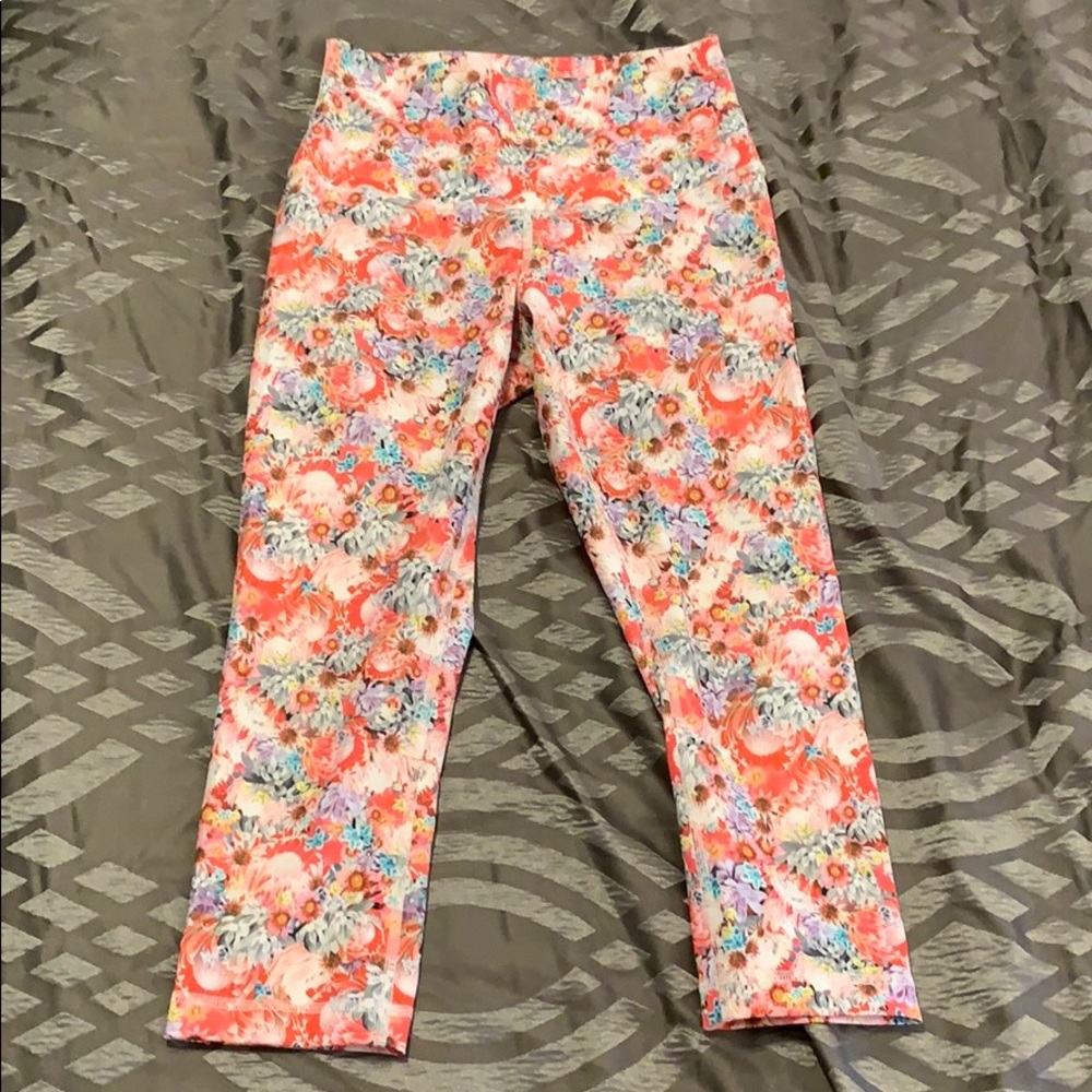 Lululemon yoga capris